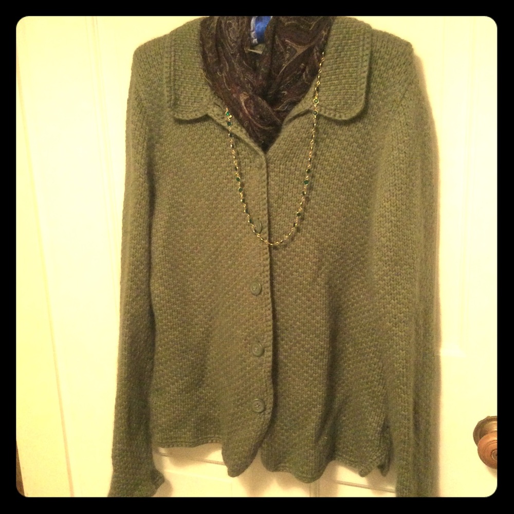 Ann Taylor sweater, size M