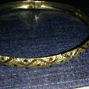 10k gold bangle/mother's stoned