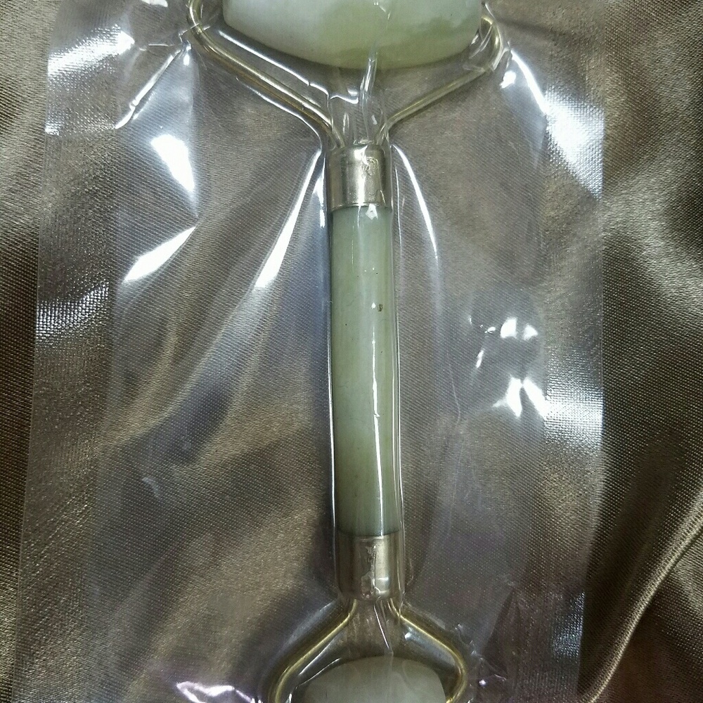 Jade back and neck massager