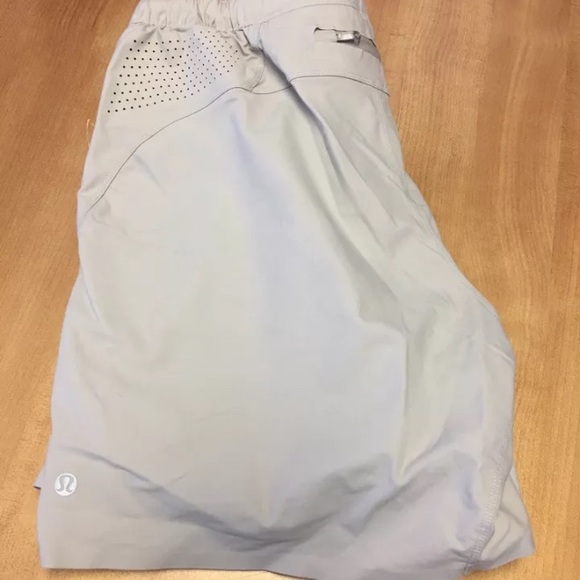 lululemon athletica Other - Lululemon MENS shorts khaki tan athletic Sz L