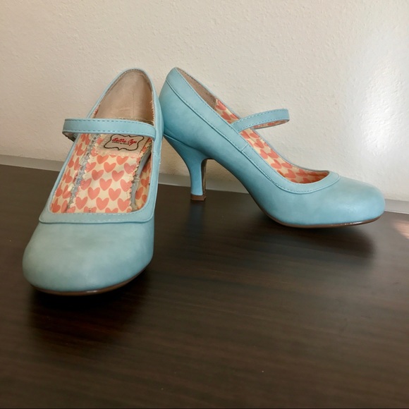 Bettie Page Shoes - ❤️ Bettie Page Blue Retro Mary Jane Pumps ❤️