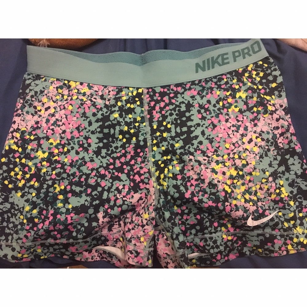 Cheer Nike pros
