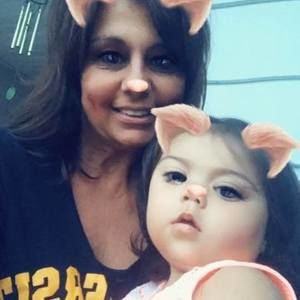 Meet your Posher, Sharon