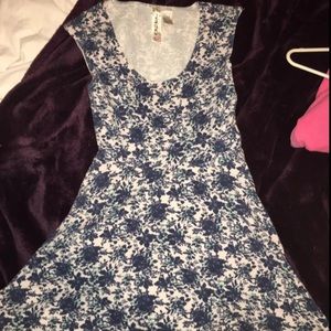 floral dress with pockets