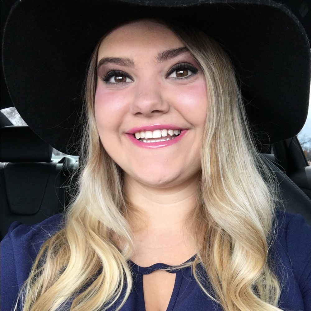 Meet your Posher, Shelby