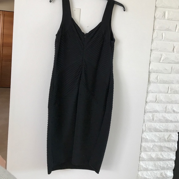 Calvin Klein little black dress. - Picture 6 of 6