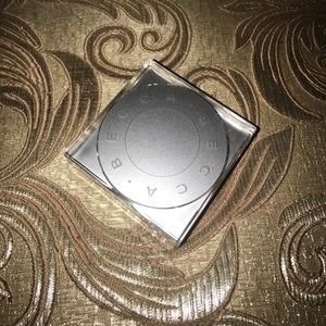 Becca Soft Light Bluring Powder