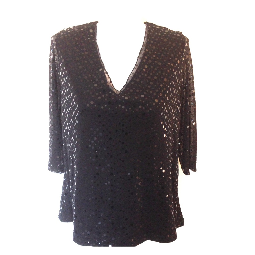 Black decretive Top