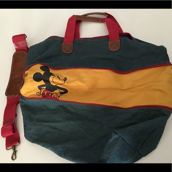 New Mickey Mouse duffle bag - Picture 2 of 3