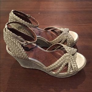 Wedge heel/Wedge straw heel
