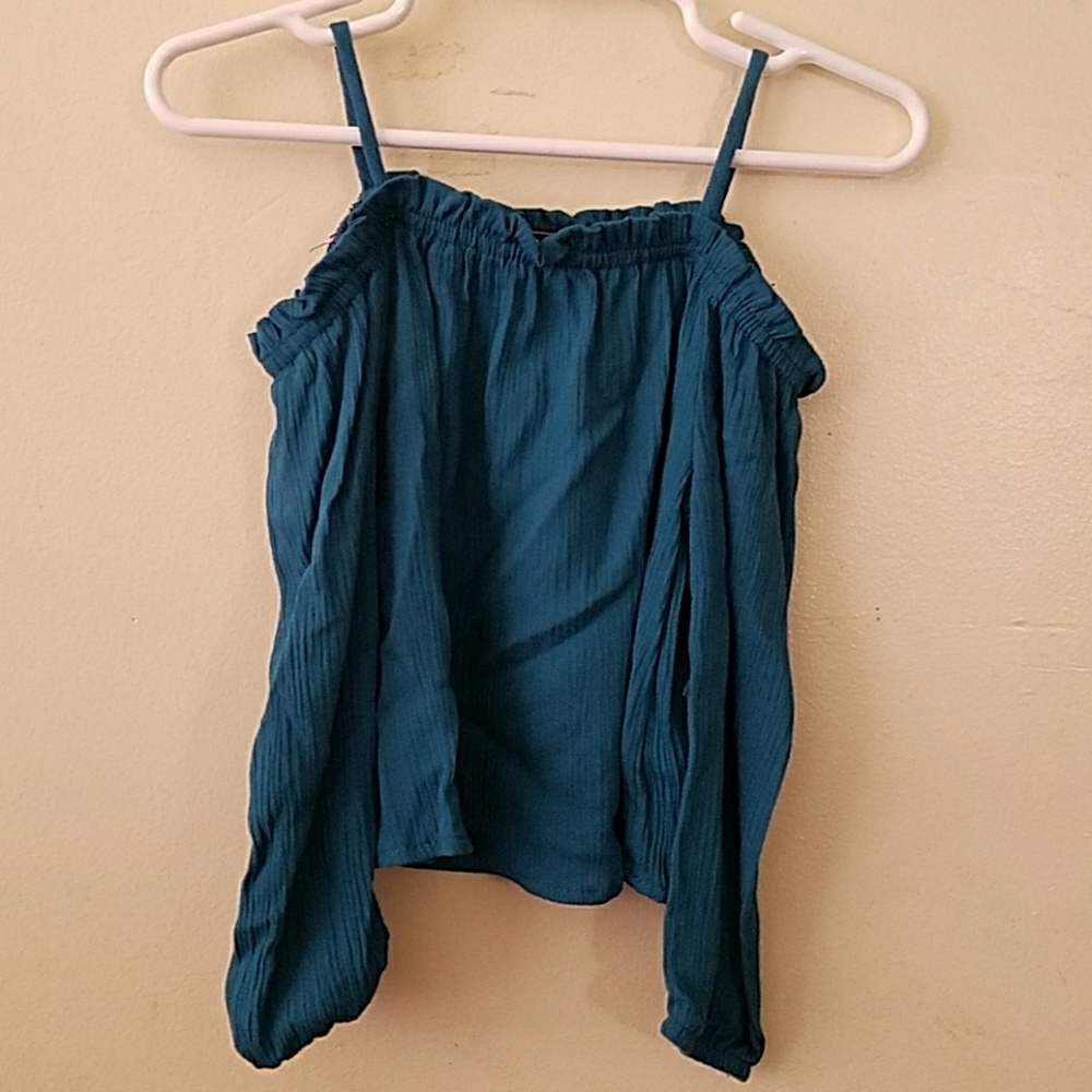 4T off shoulder long sleeve