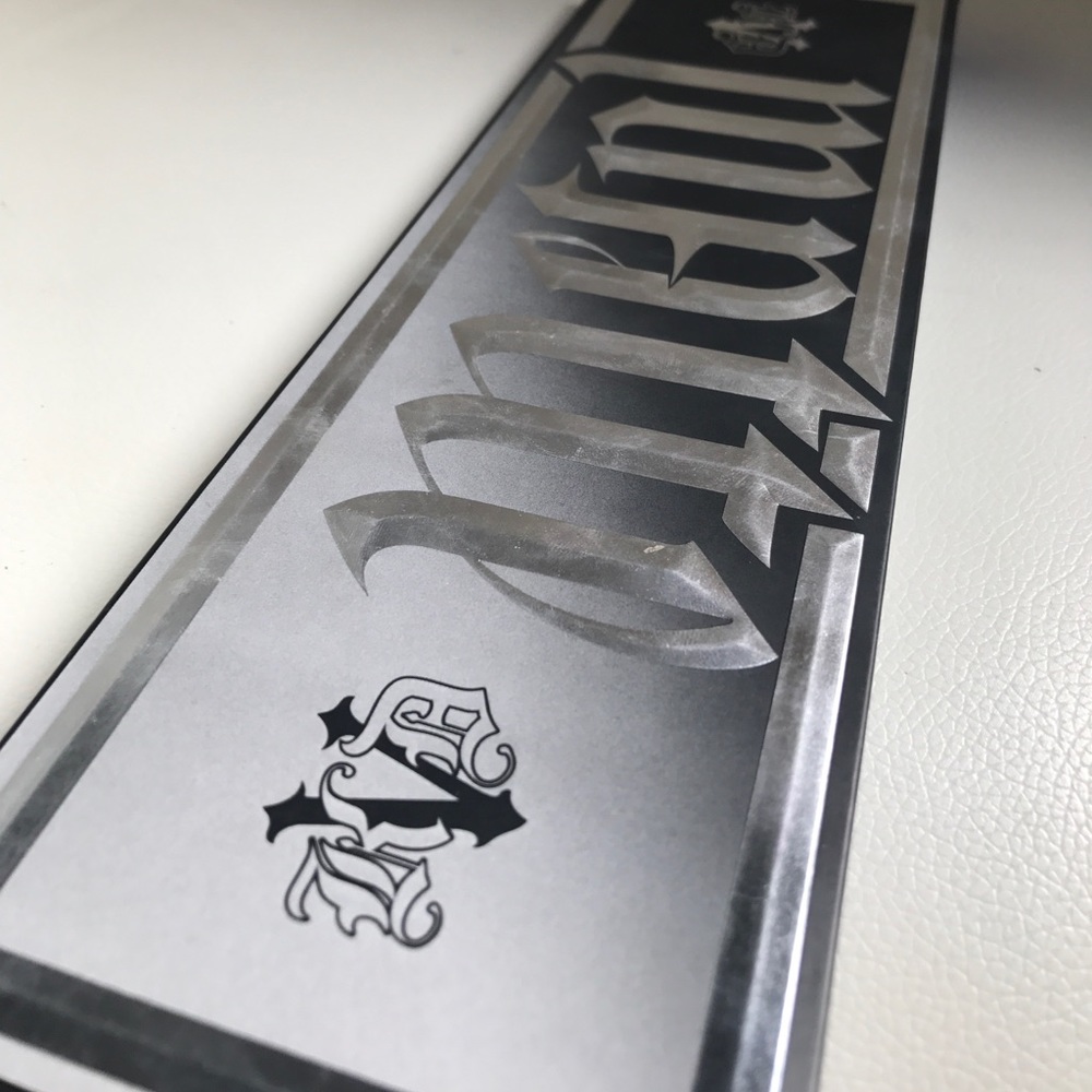 Limited Edition Kat Von D Metal Matte palette