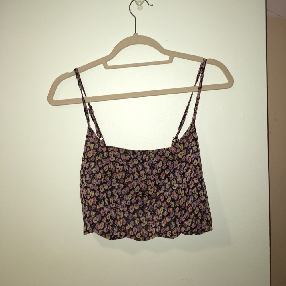 NEW BRANDY MELVILLE Floral Crop Top