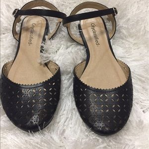 Black Mary Jane shoes