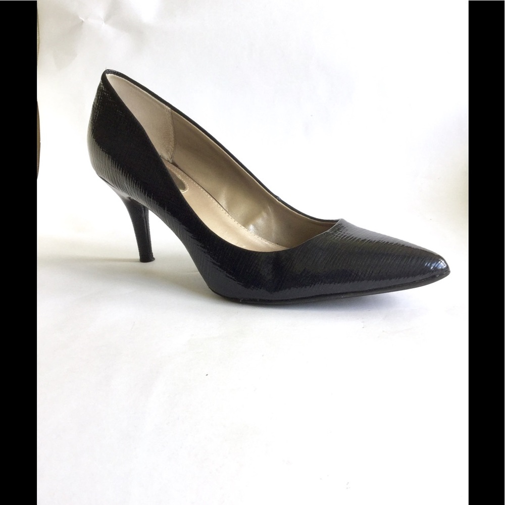 Black heel