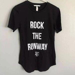 Rock the runway fashion show tee