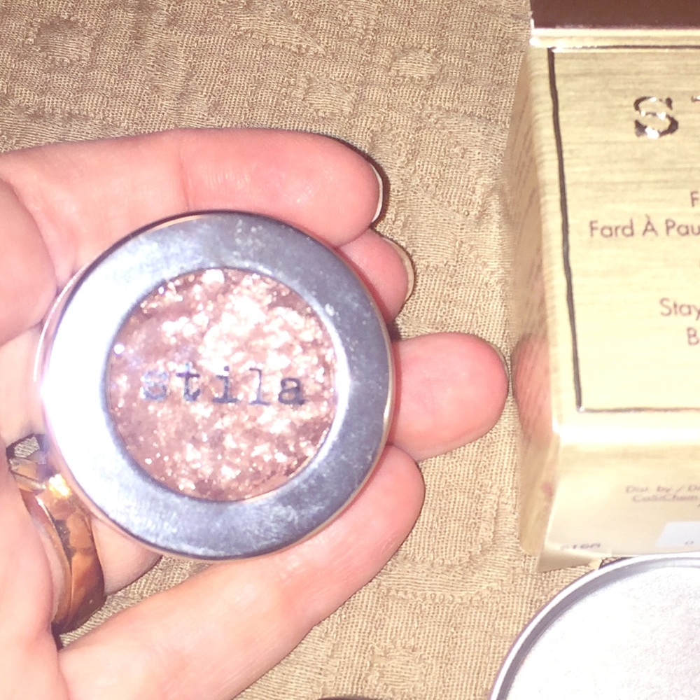 Still Magnificent Metal Eye Shadow dusty rose