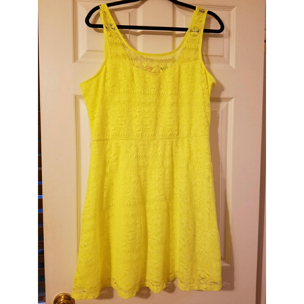 Neon yellow lace detail dress juniors XL 15 17