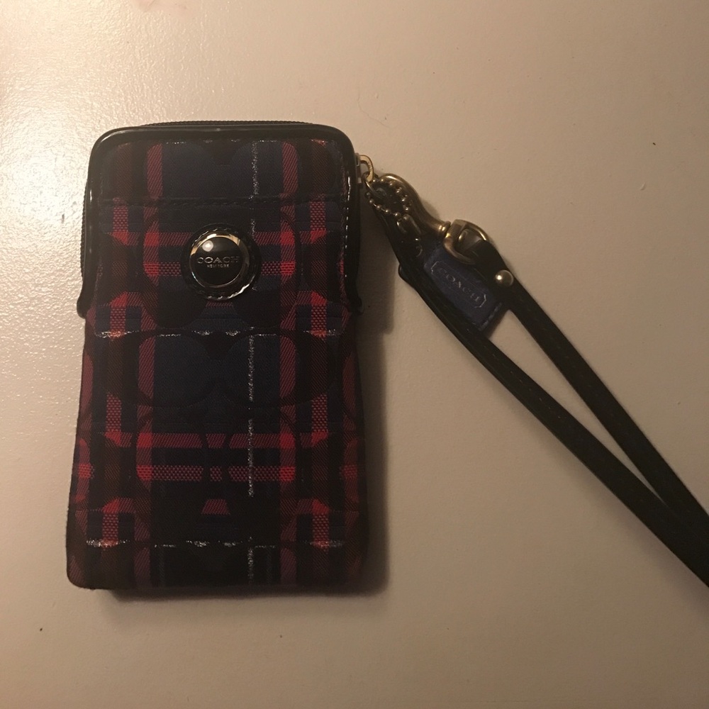 Authentic coach small wristlet, never been used!