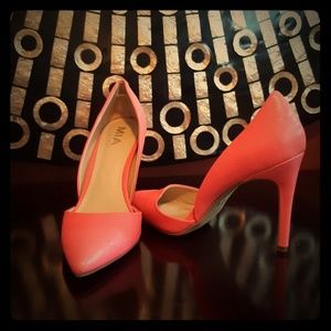 MIA coral heel