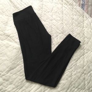 Lularoe black leggings