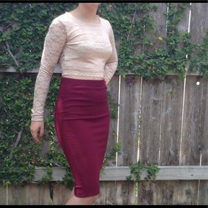 F21 pencil skirt. ✏️