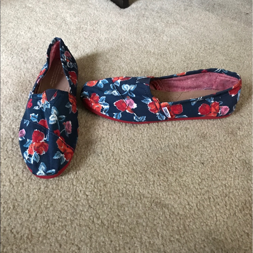TOMS