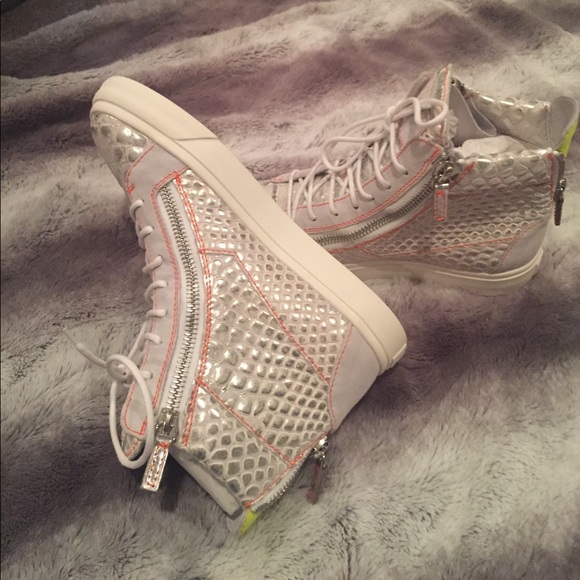 Giuseppe Zanotti Sneakers - Picture 2 of 3