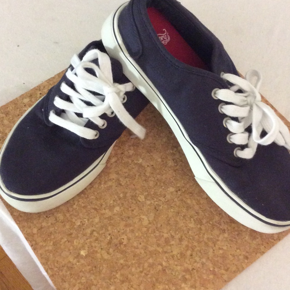 Faded Glory navy blue M 7 or W 9