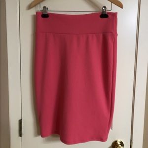 LuLaRoe Solid Pink Cassie