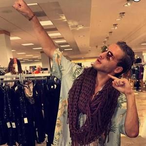 Meet your Posher, Joseph