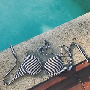 striped push-up bikini top