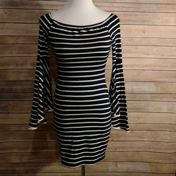 Dress - Navy & Ivory Off Shoulder - Picture 2 of 7