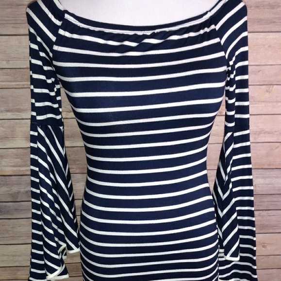 Dress - Navy & Ivory Off Shoulder - Picture 6 of 7