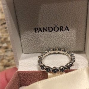Pandora Ring  (sterling silver)