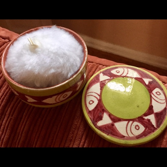 POTTERY CATCH-ALL PIECE. FISH DESIGN. - Picture 2 of 3