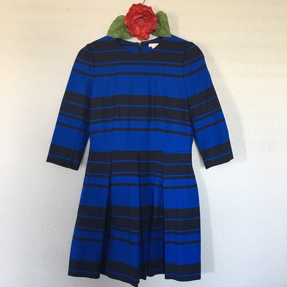 GAP Dresses & Skirts - Gap Petite Size 6 Blue & Black Striped Dress