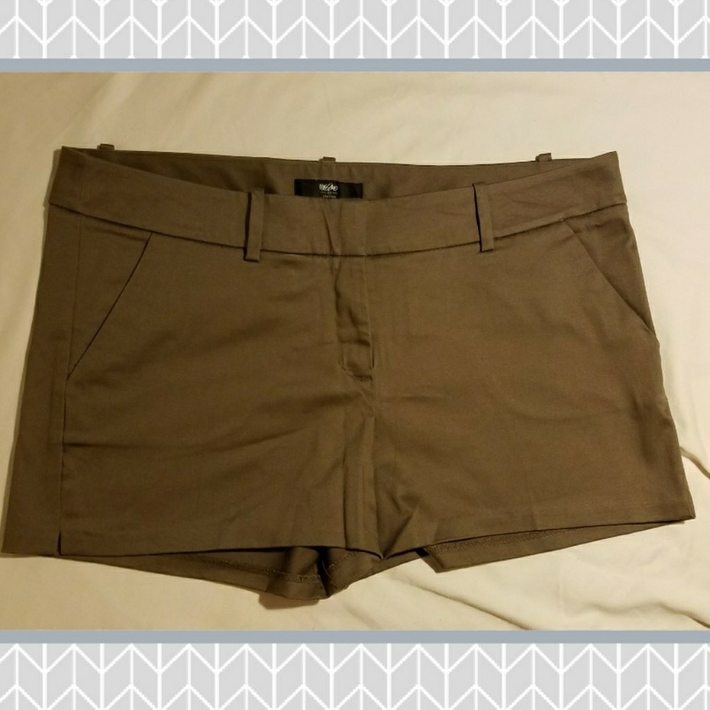 Mossimo army Green shorts