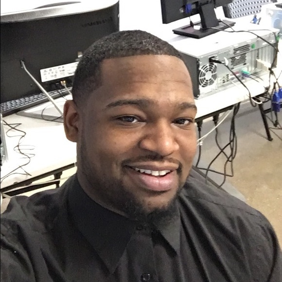 Meet your Posher, Devonte - Picture 1 of 1