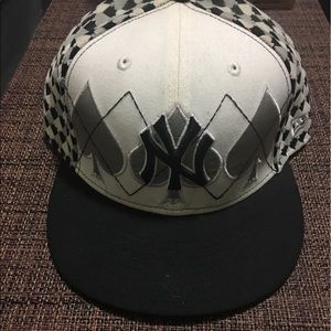 New era fitted cap