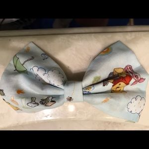 winnie the pooh bow