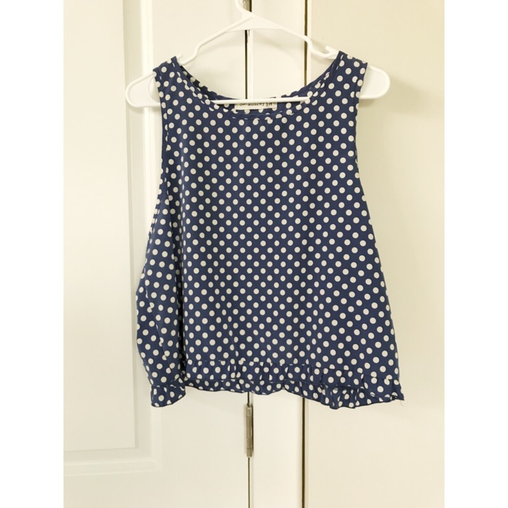 Polka dot crop with ruffle hem