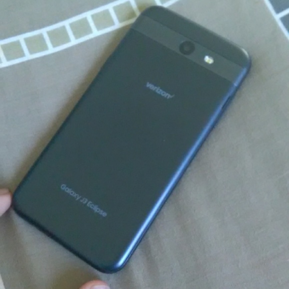 Samsung j3 eclipse - Picture 2 of 3