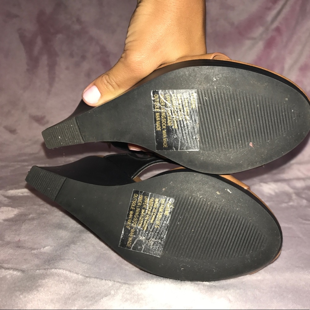 Trendy black and brown color-block wedge - Picture 4 of 5