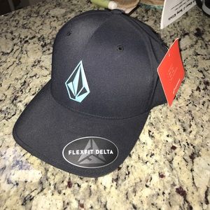 Volcom Flexfit Hat M/L