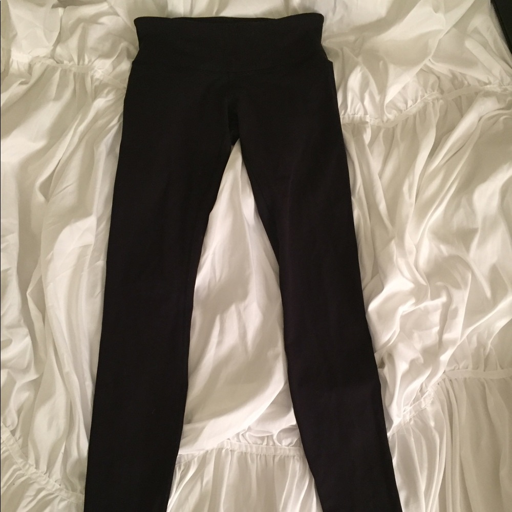 Lululemon black leggings