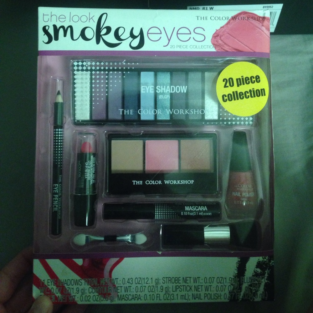 Color work shop makeup kit