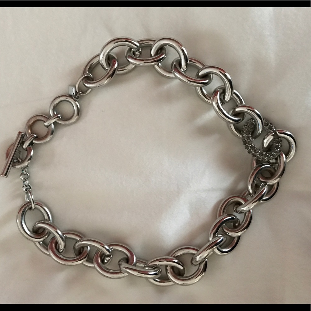 ⚡️Price Reduction!⚡️Banana Republic necklace