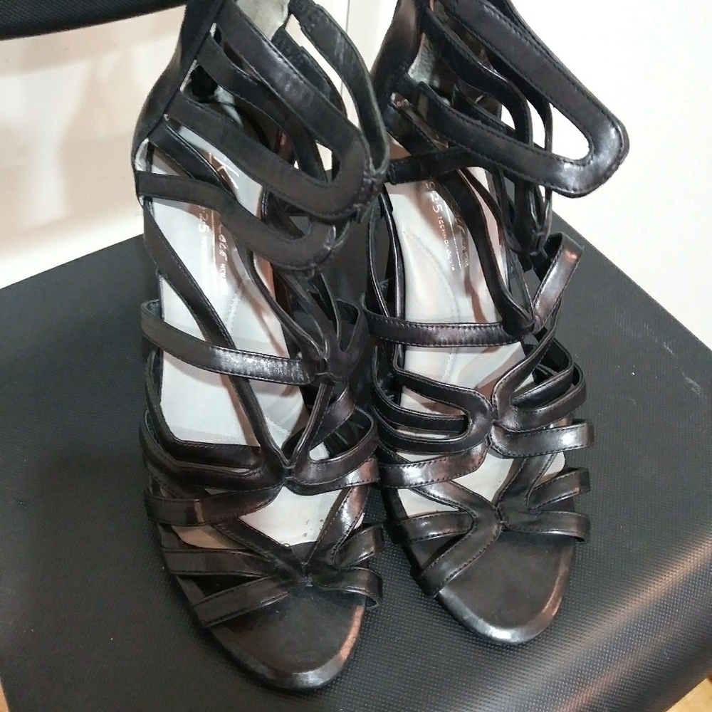 Kenneth Cole Strappy Black Heels