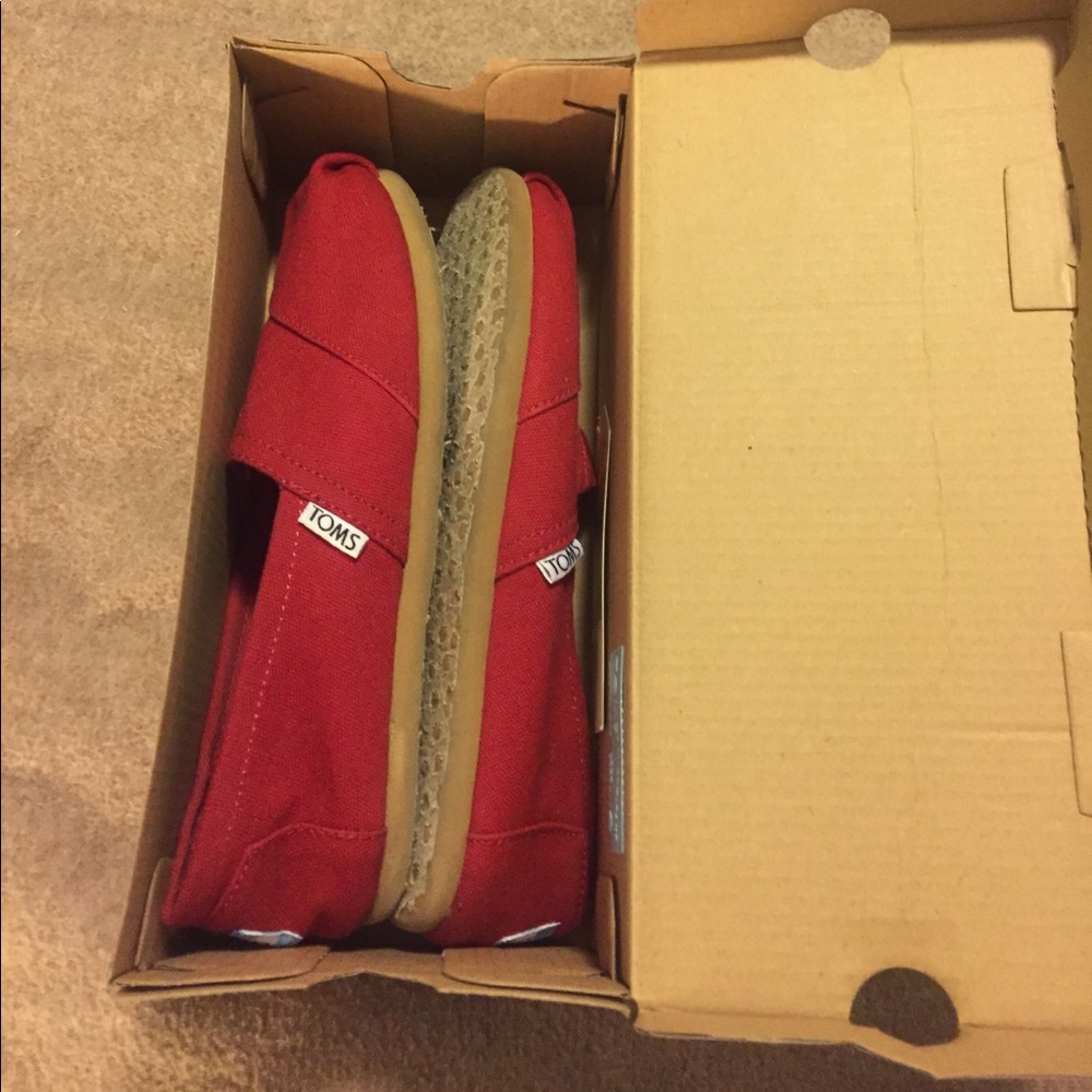 Red Toms